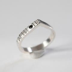 Ring VIVI RIPPLE spinel